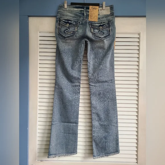 Silver Suki super stretch jeans size 28x31 - Picture 3 of 6